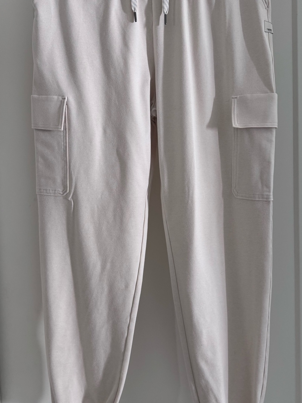 Vuori Cream Cargo Joggers with Utility Pockets